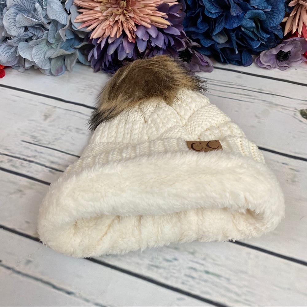Off-White Cable Knit Beanie w/ Fleece & Pom Pom - Picture 6 of 7